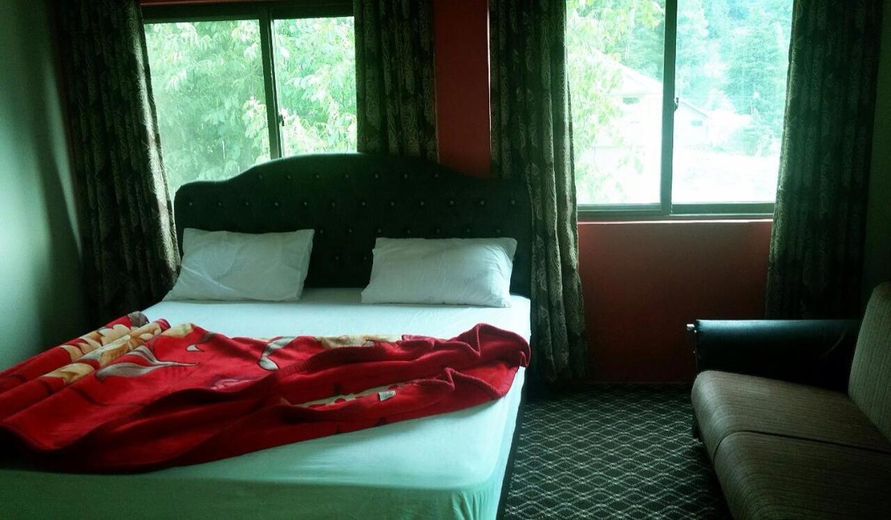 Cloud Way Hotel Naran Esterno foto