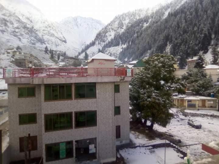 Cloud Way Hotel Naran Esterno foto