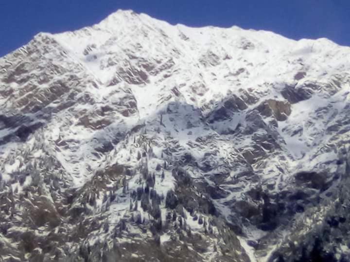 Cloud Way Hotel Naran Esterno foto