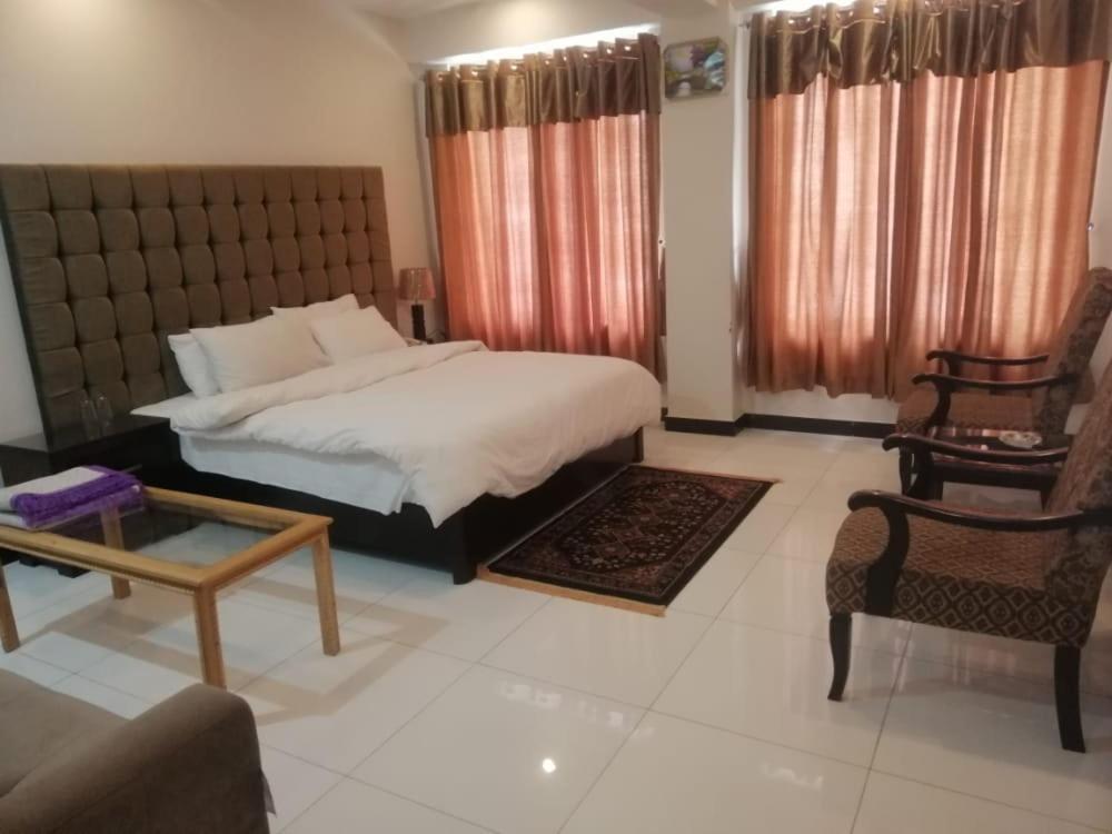 Cloud Way Hotel Naran Esterno foto