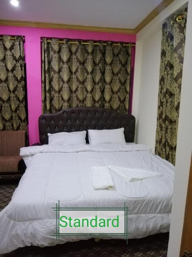 Cloud Way Hotel Naran Esterno foto